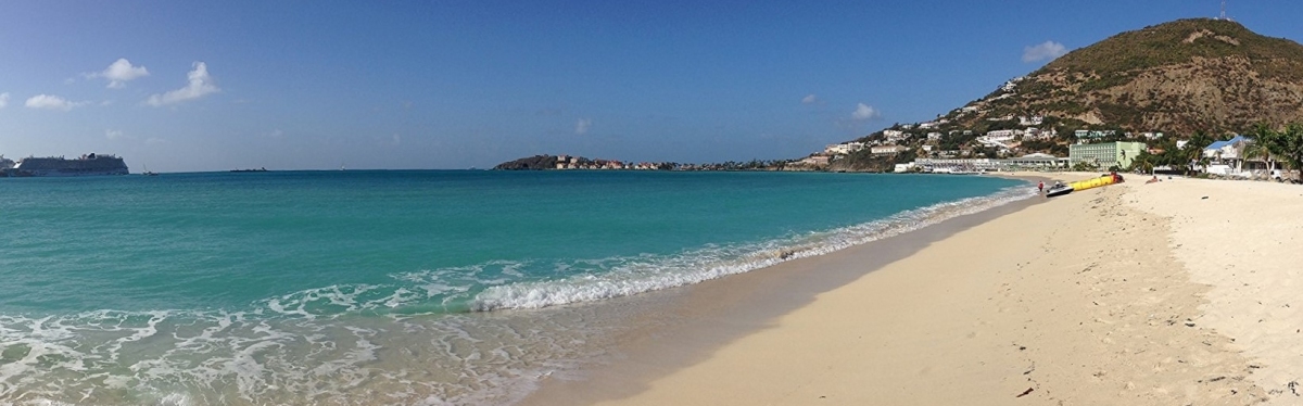 St Maarten Panorama Strand (Chad Sparkes)  [flickr.com]  CC BY 
Información sobre la licencia en 'Verificación de las fuentes de la imagen'